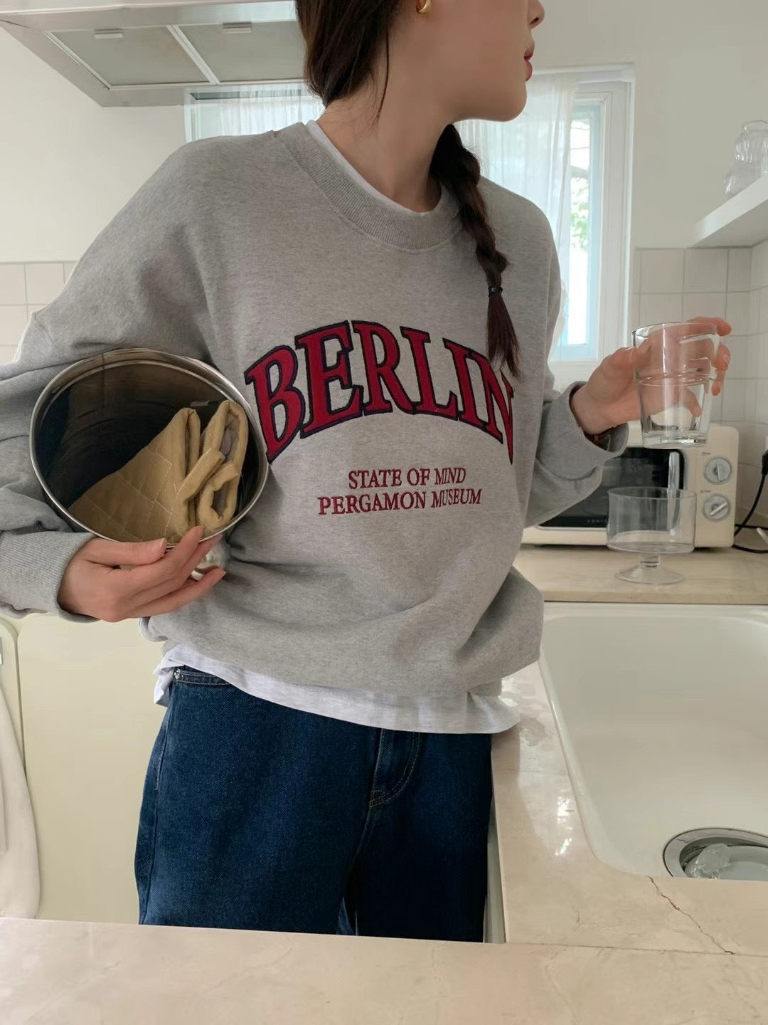 Berlin retro sweater