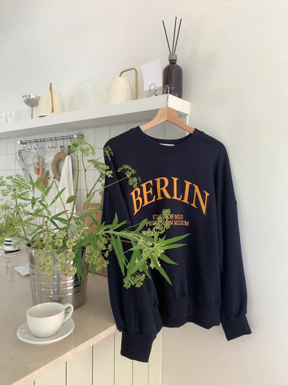 Berlin retro sweater